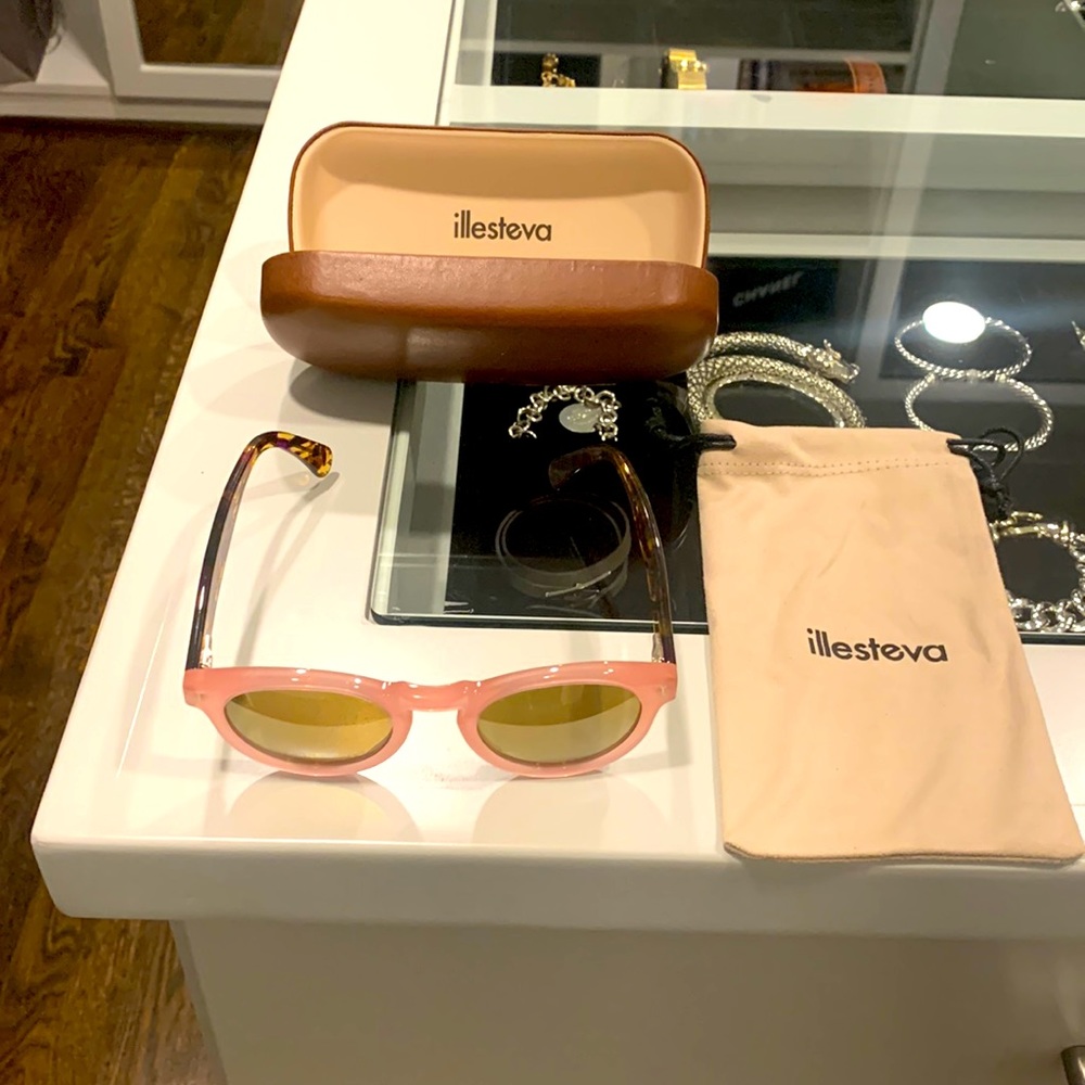 illesteva sunnies, super fun pair with pink frames